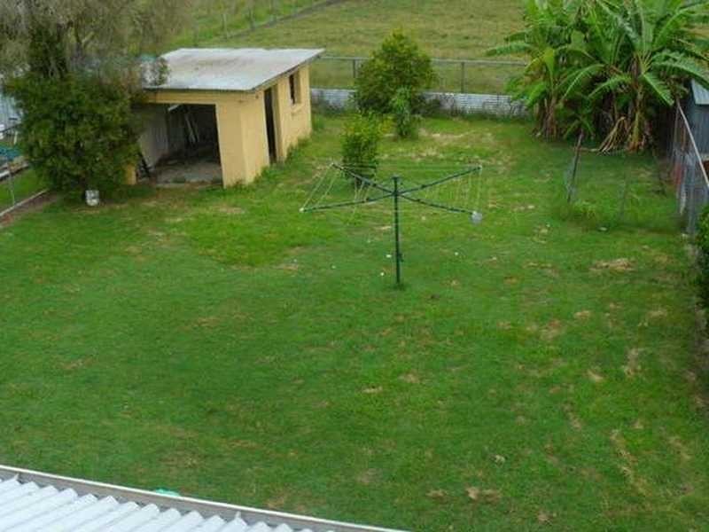 25 Videroni Street, Silkstone QLD 4304