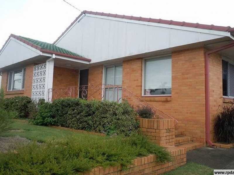 86 Cemetery Road, Eastern Heights QLD 4305