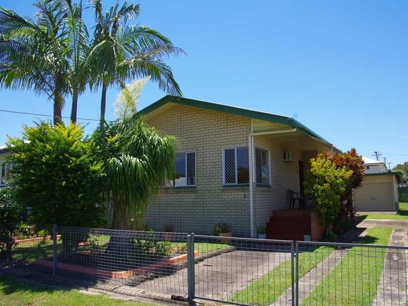 8 Gomer Street, Booval QLD 4304