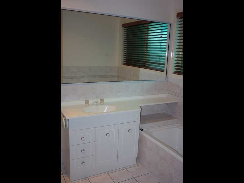5 Protea Court, Yamanto QLD 4305