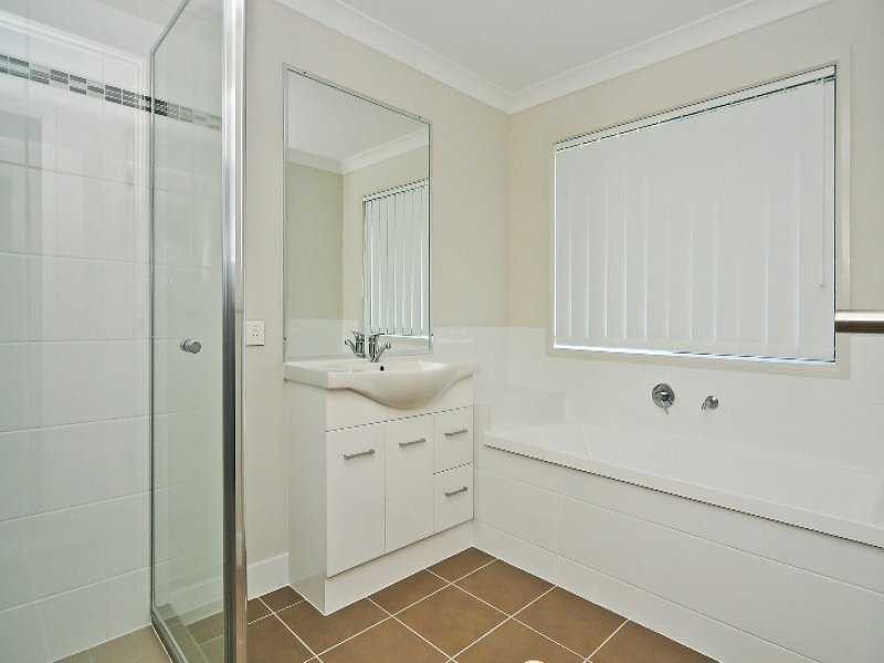 7 Conway Street, Riverview QLD 4303