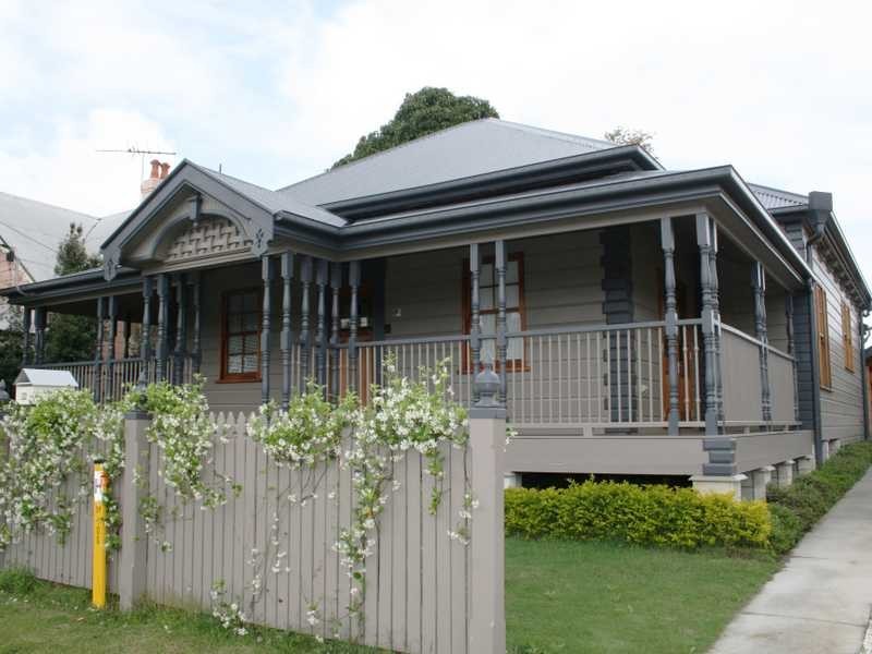 32 Quarry Street, Ipswich QLD 4305