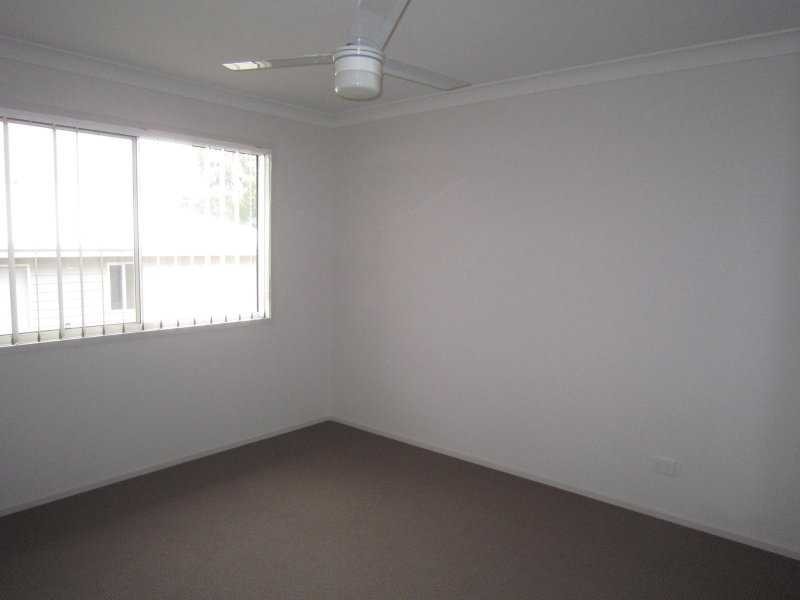 Unit 2/2E Thompson Street, Bundamba QLD 4304
