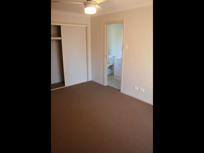 Unit 1/2E Thompson Street, Bundamba QLD 4304