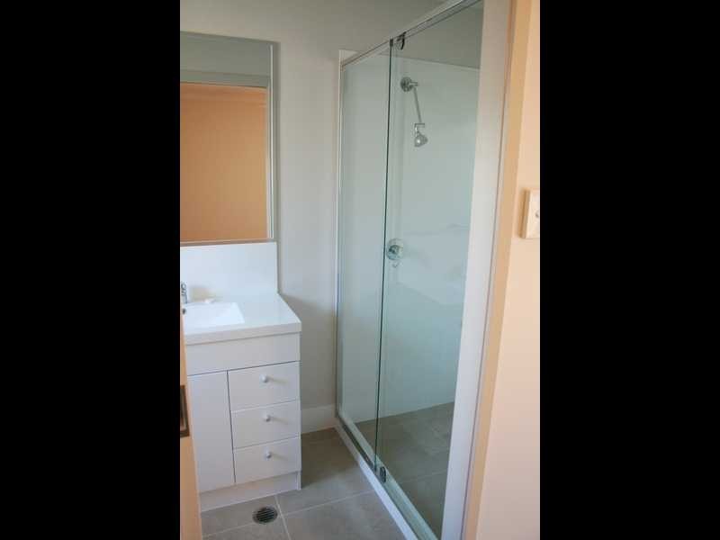 Unit 1/2E Thompson Street, Bundamba QLD 4304