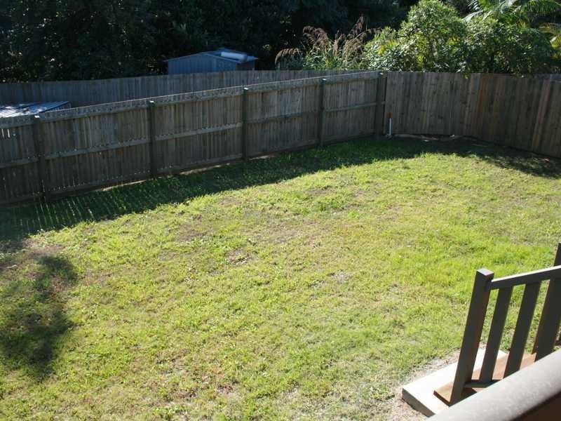 Unit 1/2E Thompson Street, Bundamba QLD 4304