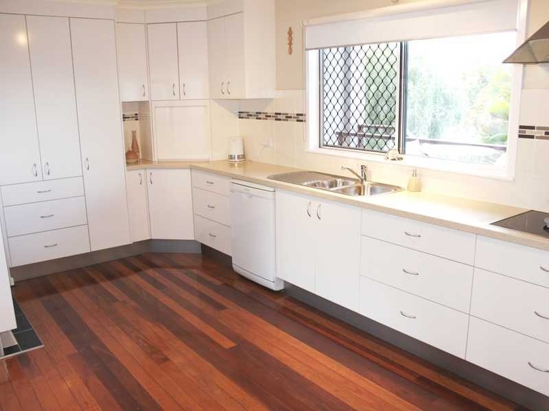 75 Whitehill Road, Eastern Heights QLD 4305