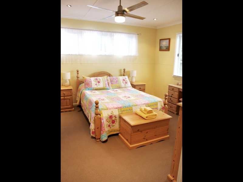 75 Whitehill Road, Eastern Heights QLD 4305