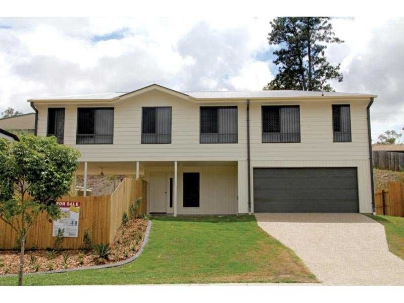 94 High Street, Blackstone QLD 4304