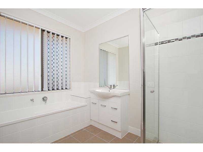 94 High Street, Blackstone QLD 4304