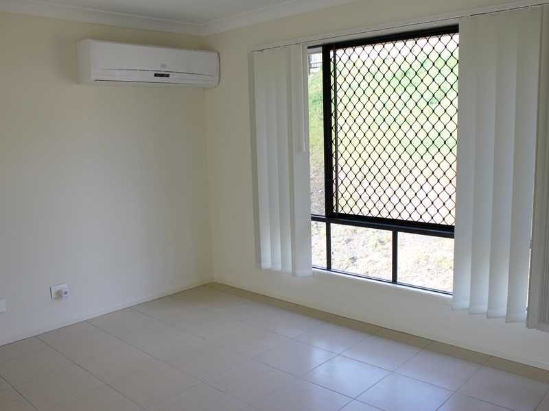 94 High Street, Blackstone QLD 4304
