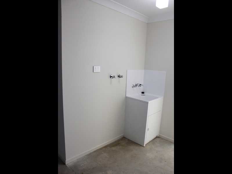 94 High Street, Blackstone QLD 4304
