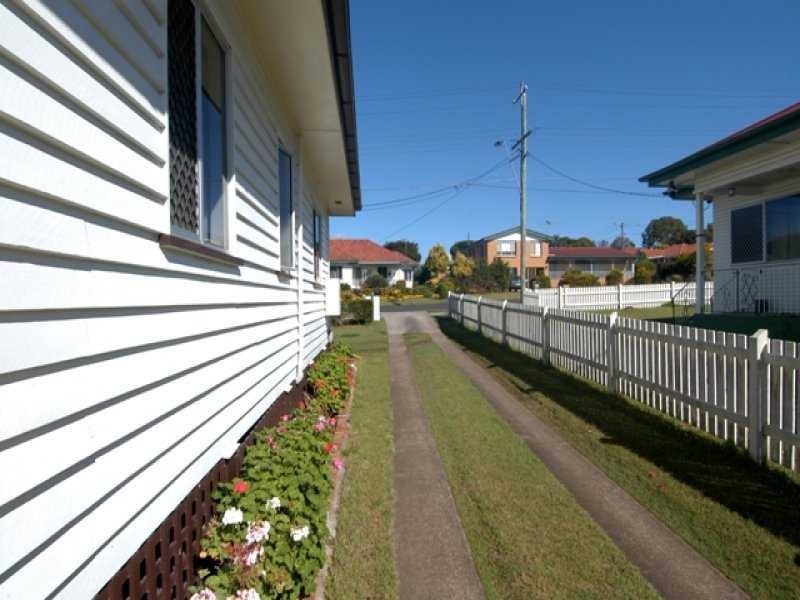 194 Glebe Road, Silkstone QLD 4304