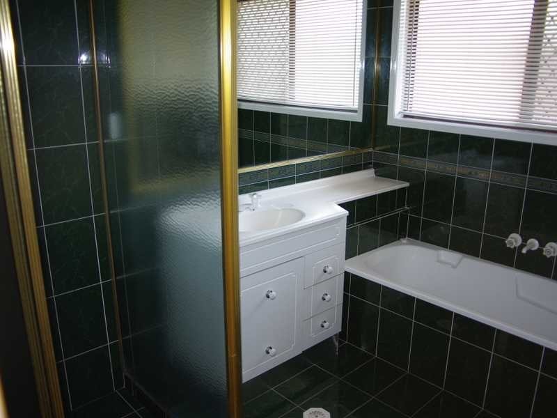 1 Quando Close, Yamanto QLD 4305