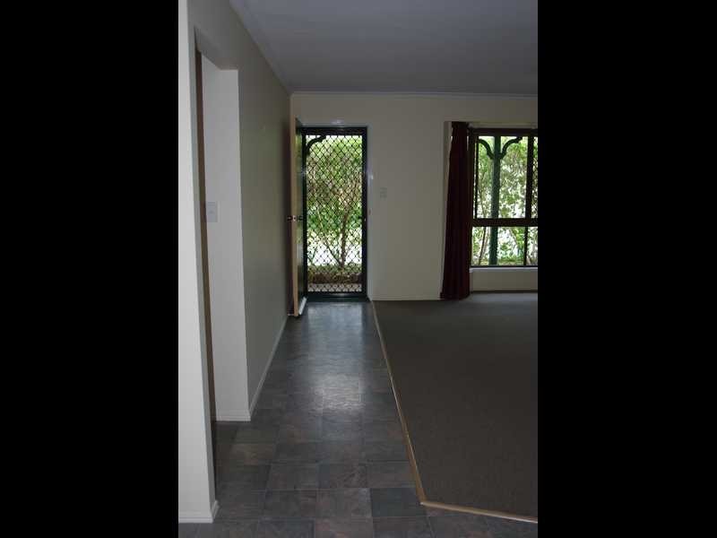 1 Quando Close, Yamanto QLD 4305