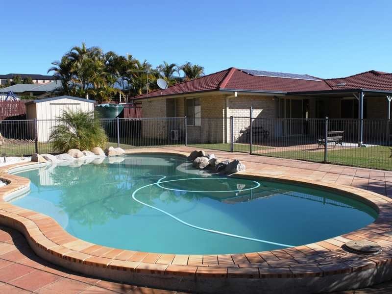 10 Chestnut Drive, Flinders View QLD 4305