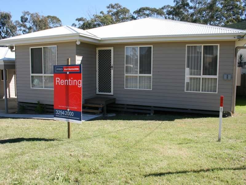 Unit 2/2E Thompson Street, Bundamba QLD 4304