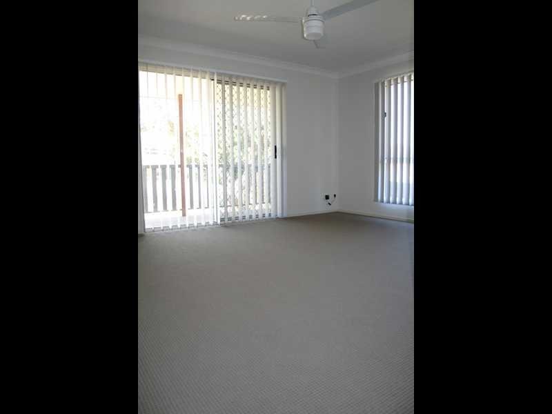 Unit 2/2E Thompson Street, Bundamba QLD 4304