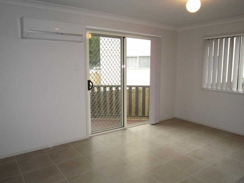 Unit 2/2E Thompson Street, Bundamba QLD 4304