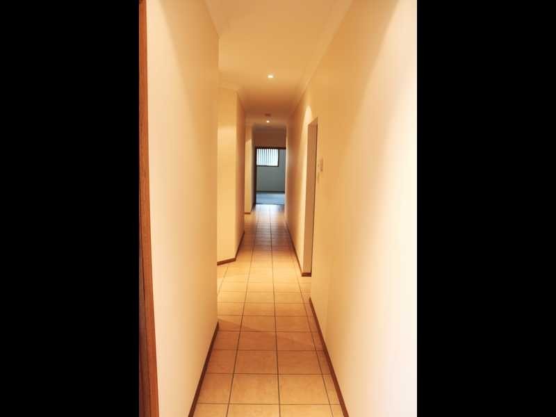 18 Cassinia Place, Flinders View QLD 4305