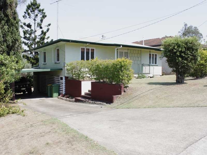 3 Ware Street, North Ipswich QLD 4305