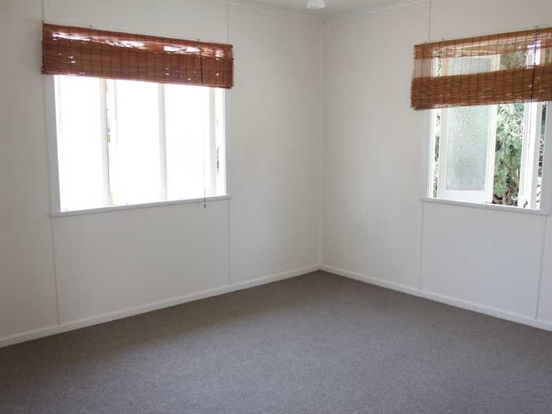 3 Ware Street, North Ipswich QLD 4305