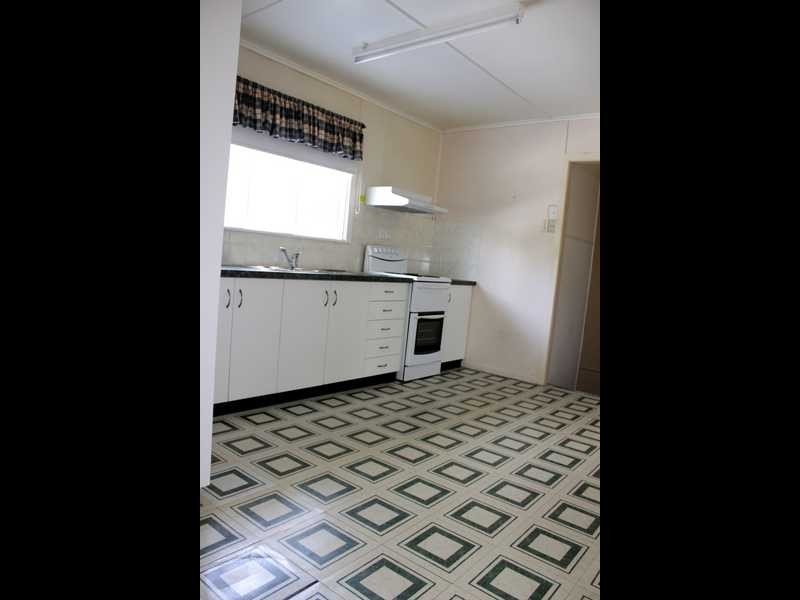 3 Ware Street, North Ipswich QLD 4305