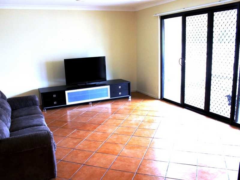 30 Angela Place, Yamanto QLD 4305