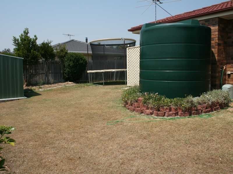 2 Protea Court, Yamanto QLD 4305