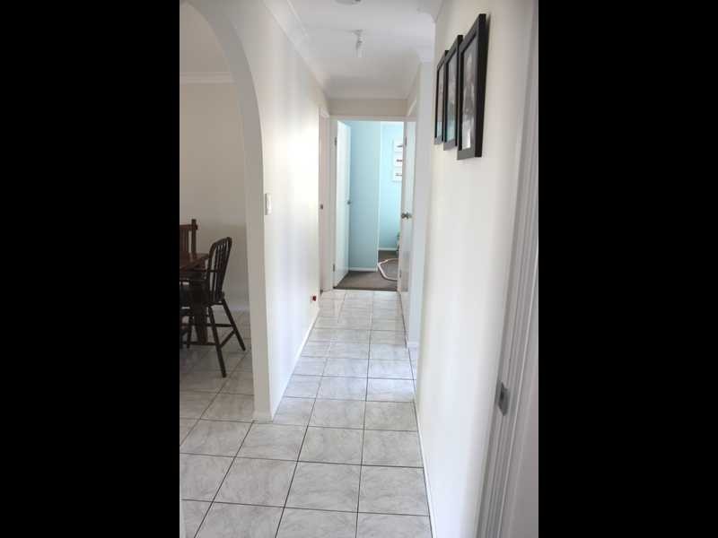 8 Oregon Close, Yamanto QLD 4305