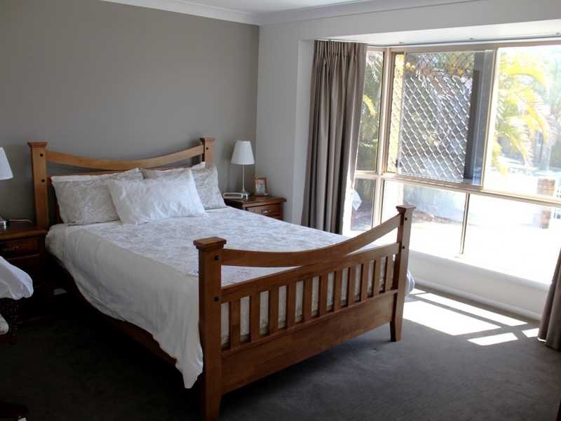 8 Oregon Close, Yamanto QLD 4305