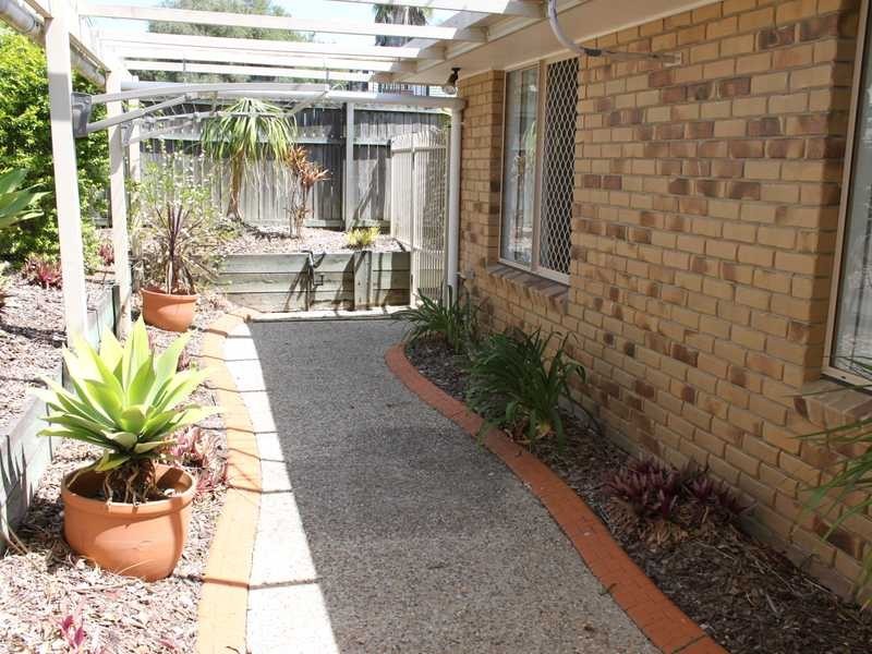 8 Oregon Close, Yamanto QLD 4305