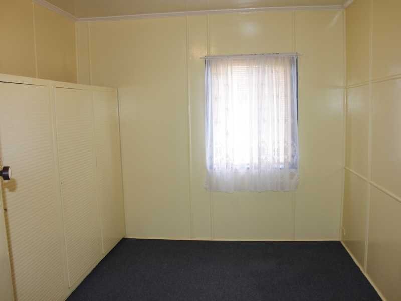 5 Bottomley Street, Brassall QLD 4305