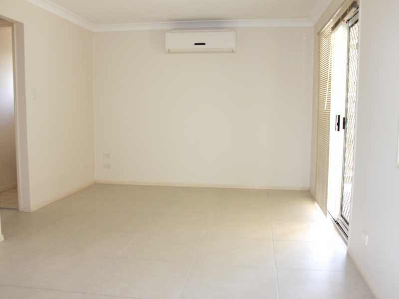 21 Oregon Close, Yamanto QLD 4305