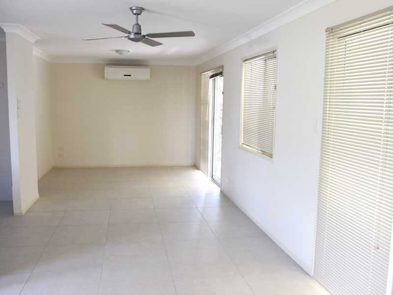 21 Oregon Close, Yamanto QLD 4305