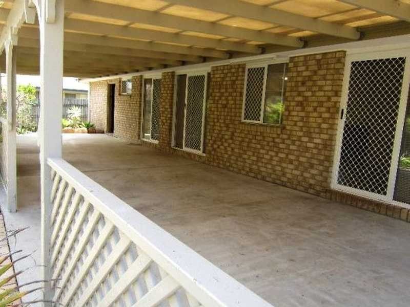 21 Oregon Close, Yamanto QLD 4305