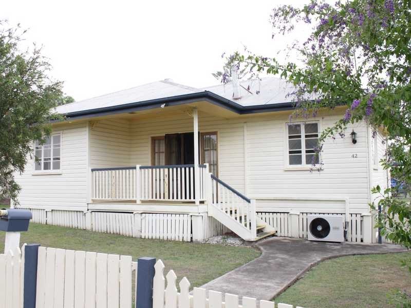 42 Marvin Street, Eastern Heights QLD 4305