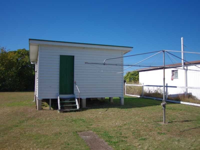 37 Dudleigh Street, North Booval QLD 4304
