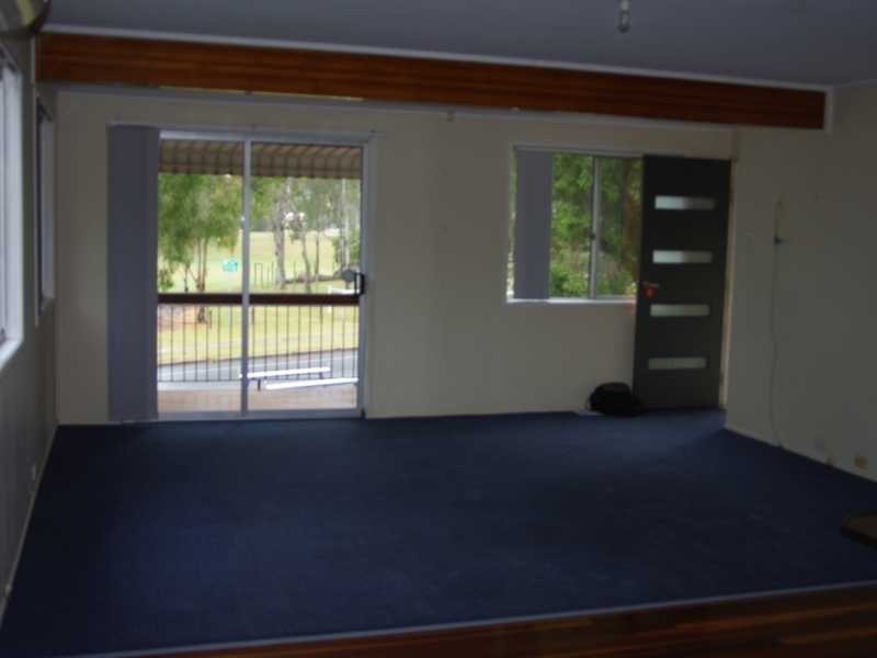 9 Ash Street, Yamanto QLD 4305