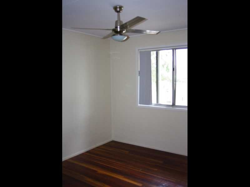 9 Ash Street, Yamanto QLD 4305