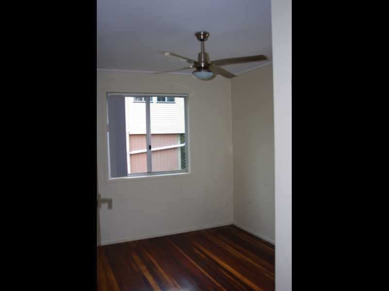 9 Ash Street, Yamanto QLD 4305