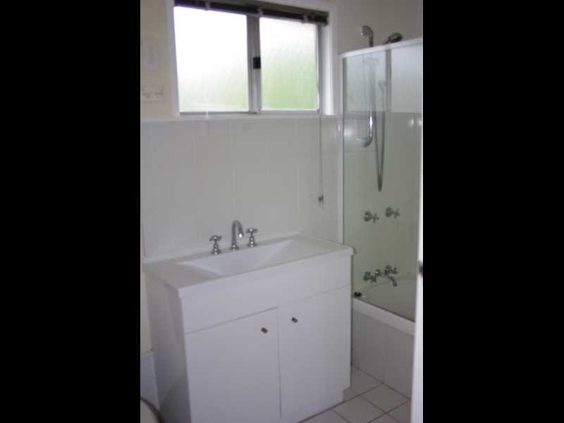 9 Ash Street, Yamanto QLD 4305