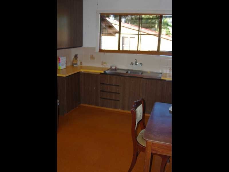 19 Simmons Road, North Ipswich QLD 4305