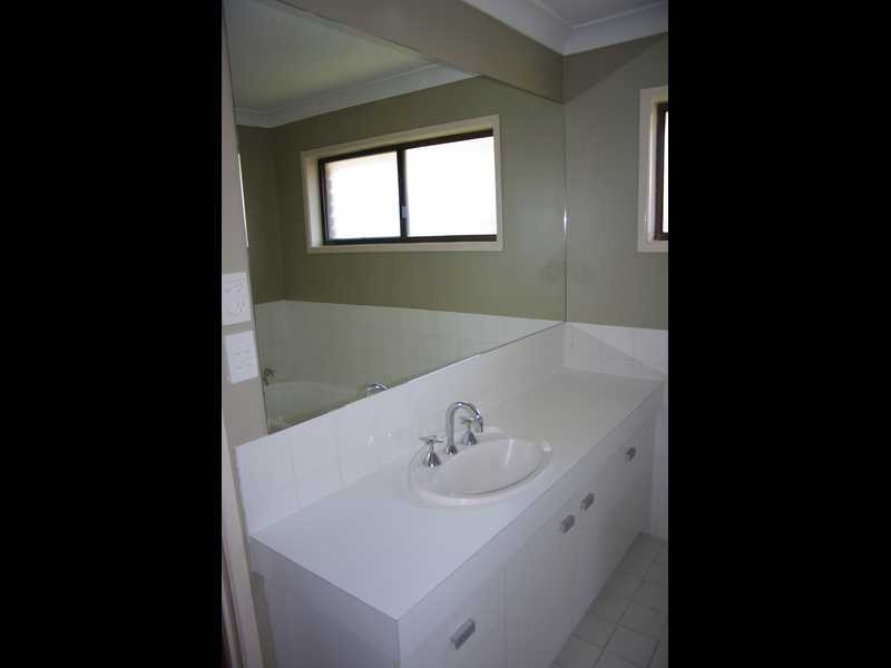 3 Blenheim Crescent, Yamanto QLD 4305