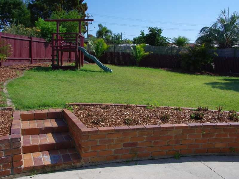 3 Blenheim Crescent, Yamanto QLD 4305
