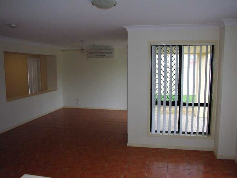 10 Anna Drive, Raceview QLD 4305