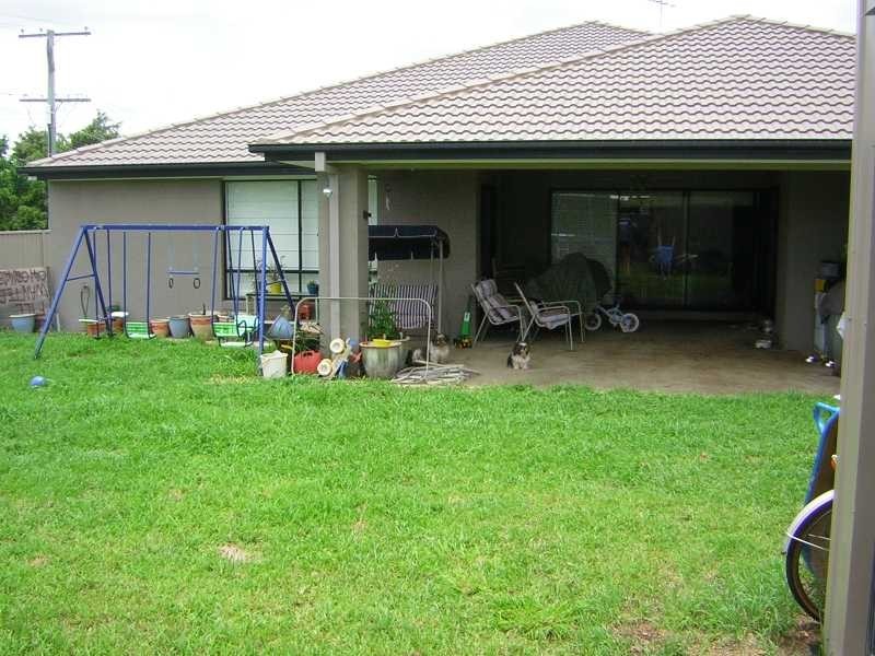 1 Muller Court, Flinders View QLD 4305