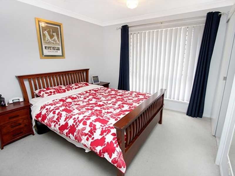 42 Jonquil Circuit, Flinders View QLD 4305