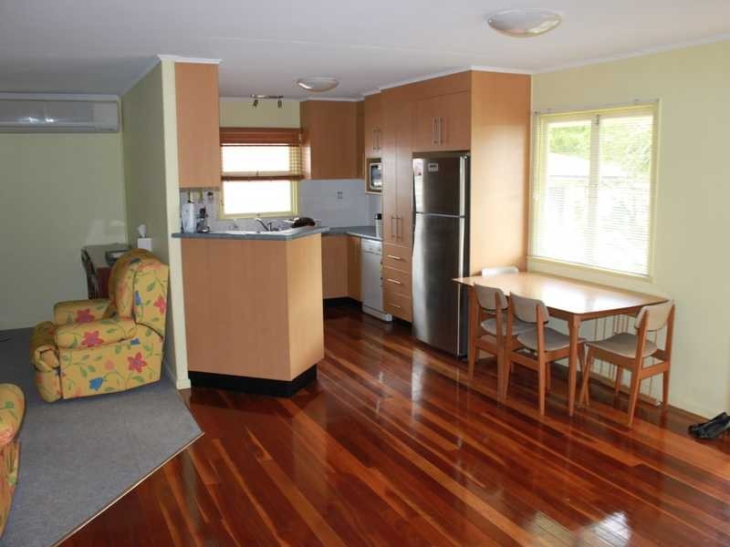 18 Warrawong Street, Eastern Heights QLD 4305