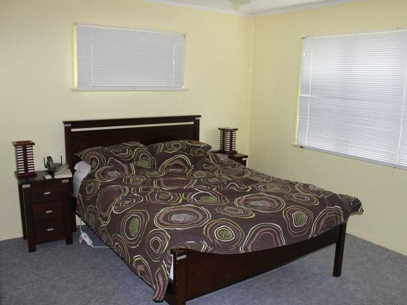 18 Warrawong Street, Eastern Heights QLD 4305